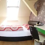 Garden House 2*
