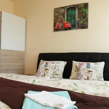 Konukevi Garden House 2*