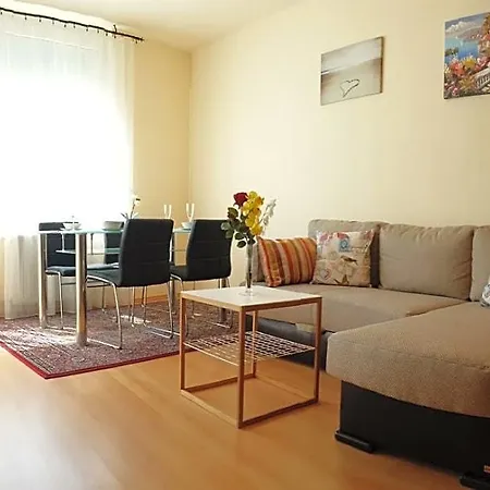 Garden House 2*