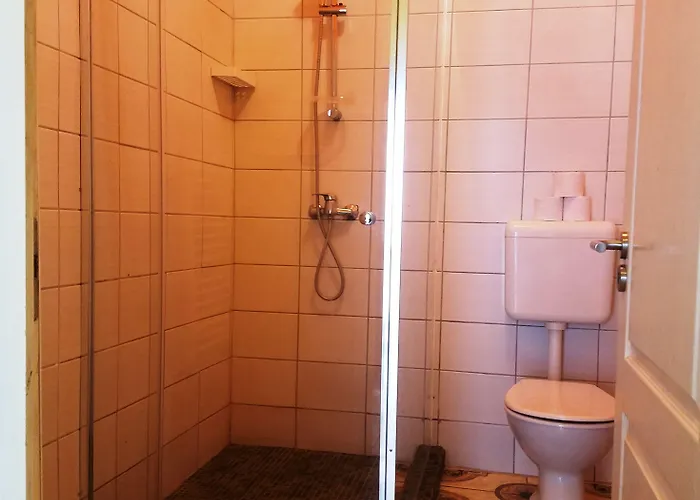 Πανσιόν Garden House 2*