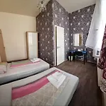 Garden House Будапешт