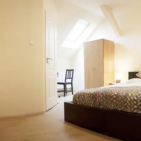 Garden House Guest house 2*