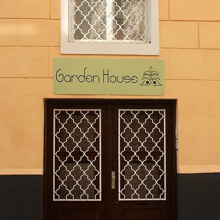 Garden House Guest house 2*