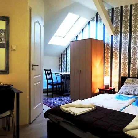 Garden House Guest house 2*